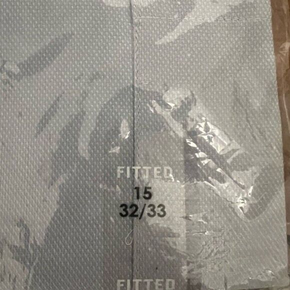 Van Heusen Fitted long sleeve button down Shirt 15 - Picture 2 of 5